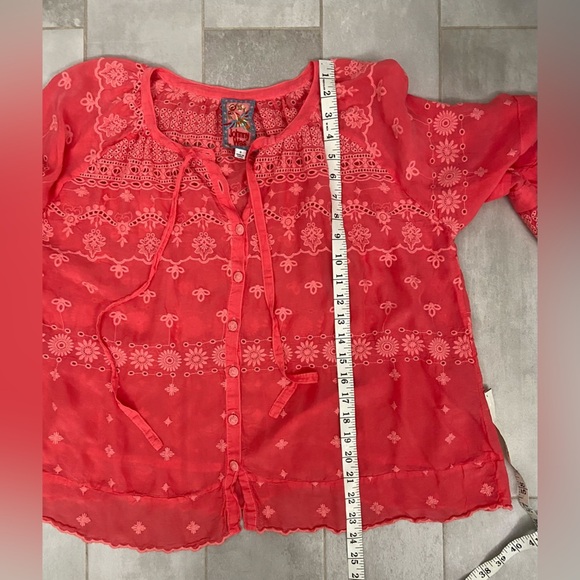 Johnny Was Tay Tie Front Embroidered Eyelet Top Pink Size Small - Picture 6 of 8